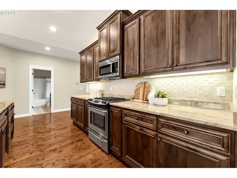 12511 NE 23rd Avenue Vancouver WA 98686