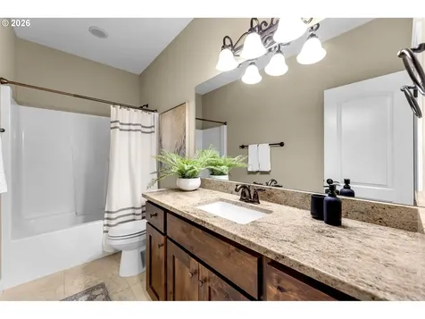 12511 NE 23rd Avenue Vancouver WA 98686
