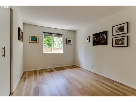 1730 Tabor Street Eugene OR 97401