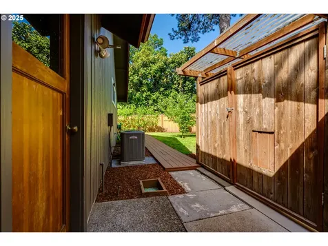 1730 Tabor Street Eugene OR 97401