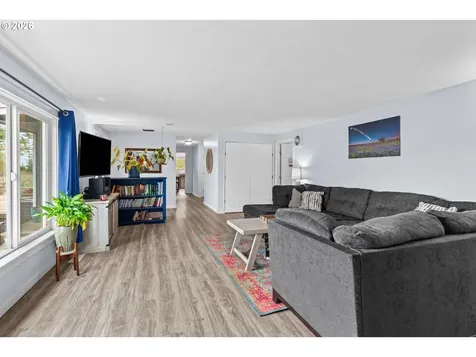31510 Camas Swale Road Creswell OR 97426