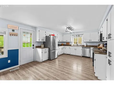 31510 Camas Swale Road Creswell OR 97426