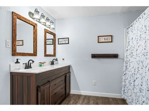 31510 Camas Swale Road Creswell OR 97426