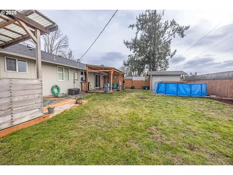 824 56th Street Springfield OR 97478