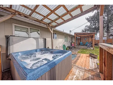 824 56th Street Springfield OR 97478