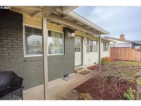 824 56th Street Springfield OR 97478