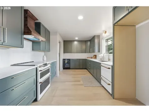 4573 Century Drive Salem OR 97302