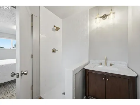 4573 Century Drive Salem OR 97302
