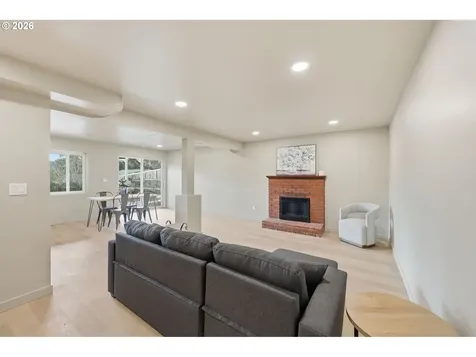 4573 Century Drive Salem OR 97302