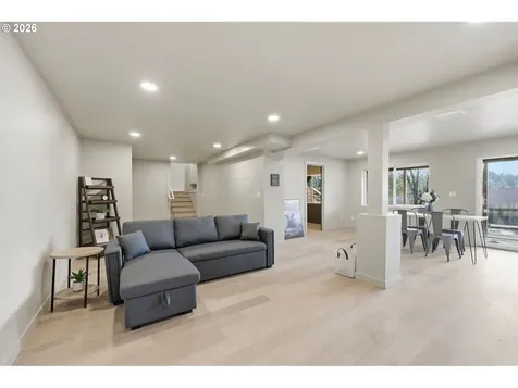 4573 Century Drive Salem OR 97302
