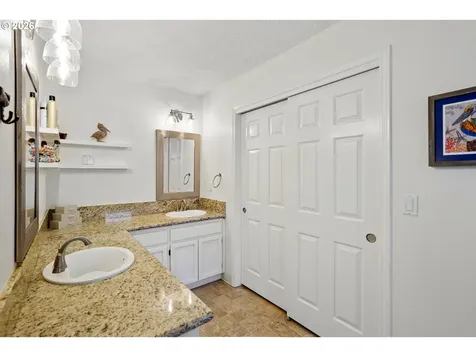 885 Fir Cone Drive NE Keizer OR 97303