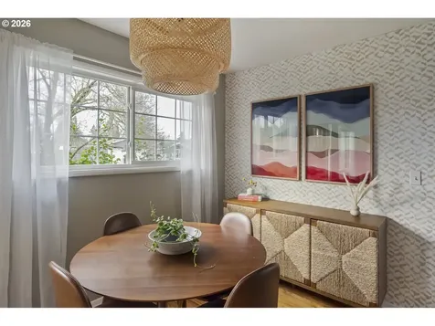 2330 NE 121st Avenue Portland OR 97220