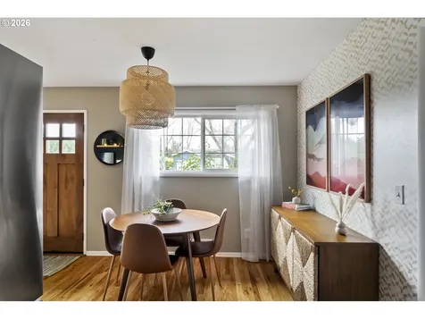 2330 NE 121st Avenue Portland OR 97220