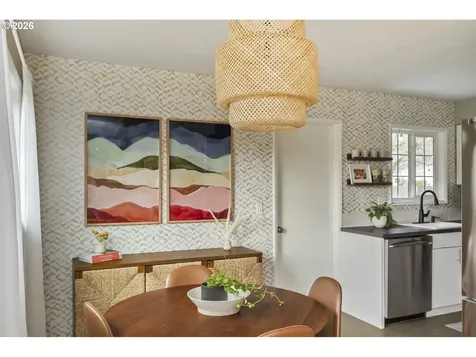 2330 NE 121st Avenue Portland OR 97220