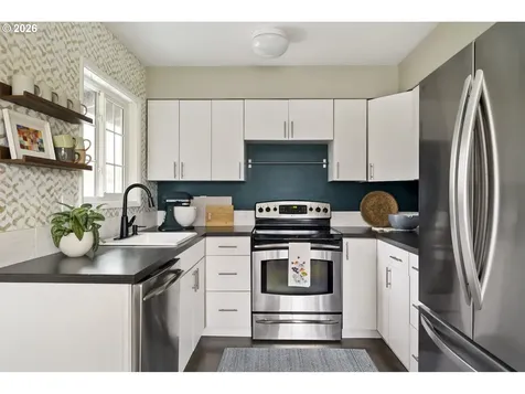 2330 NE 121st Avenue Portland OR 97220