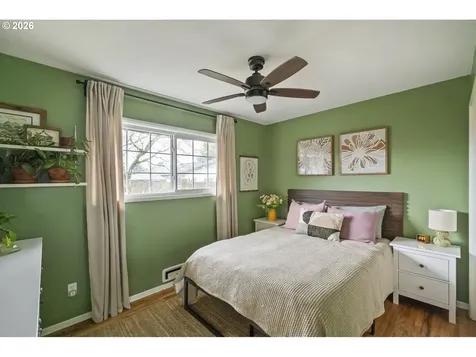 2330 NE 121st Avenue Portland OR 97220