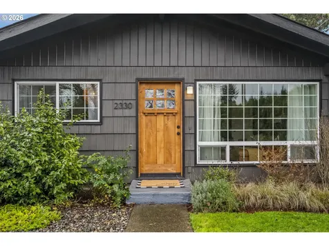 2330 NE 121st Avenue Portland OR 97220