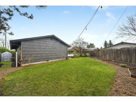 2330 NE 121st Avenue Portland OR 97220