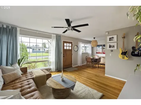 2330 NE 121st Avenue Portland OR 97220
