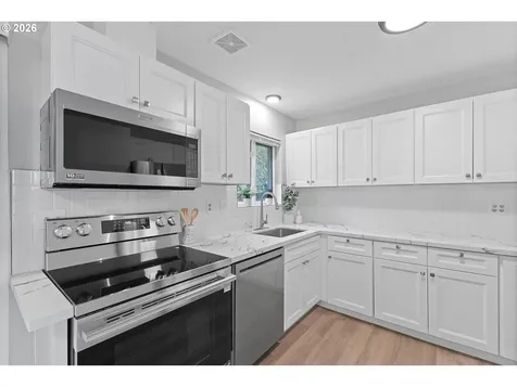 8930 SE Crystal Springs Boulevard Portland OR 97266
