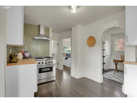 3743 SE Franklin Street Portland OR 97202