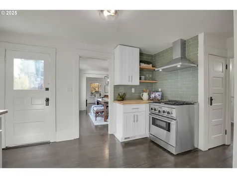 3743 SE Franklin Street Portland OR 97202