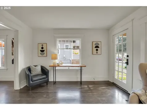 3743 SE Franklin Street Portland OR 97202