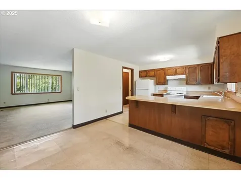 423 Latourette Street Oregon City OR 97045