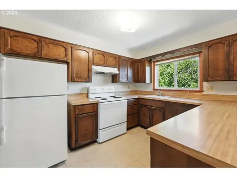 423 Latourette Street Oregon City OR 97045