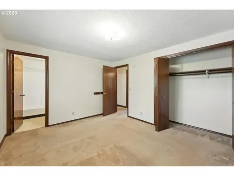 423 Latourette Street Oregon City OR 97045