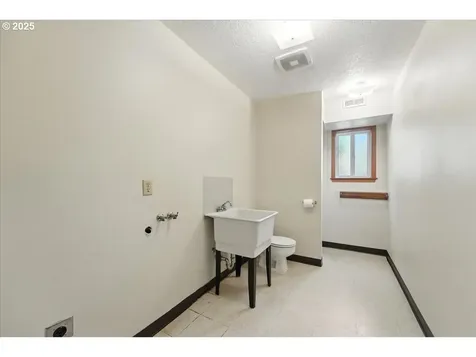423 Latourette Street Oregon City OR 97045