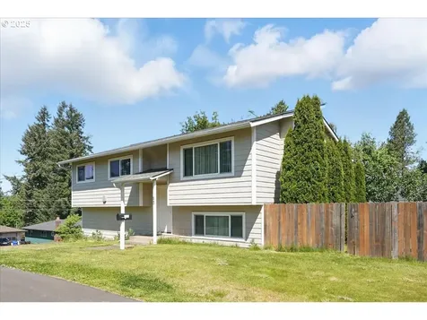 423 Latourette Street Oregon City OR 97045