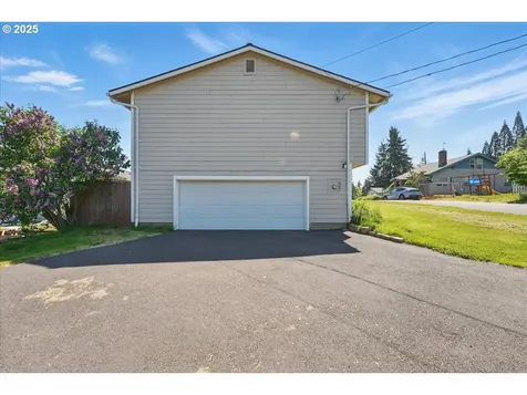 423 Latourette Street Oregon City OR 97045