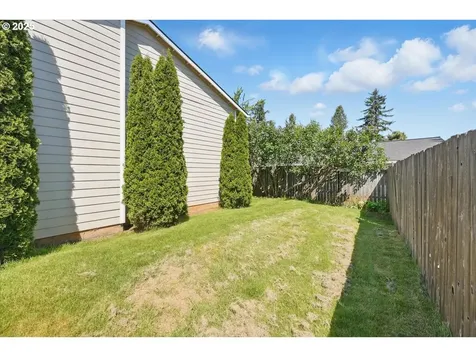 423 Latourette Street Oregon City OR 97045