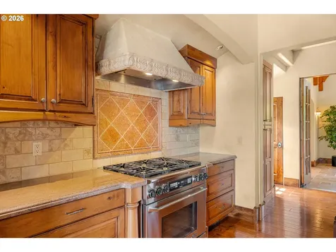 11859 S Riverwood Road Portland OR 97219