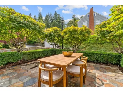 11859 S Riverwood Road Portland OR 97219