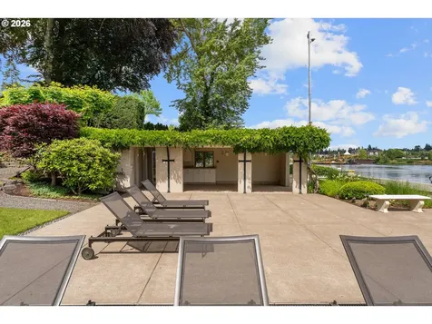 11859 S Riverwood Road Portland OR 97219