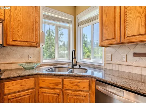 308 SW 38th Loop Gresham OR 97080
