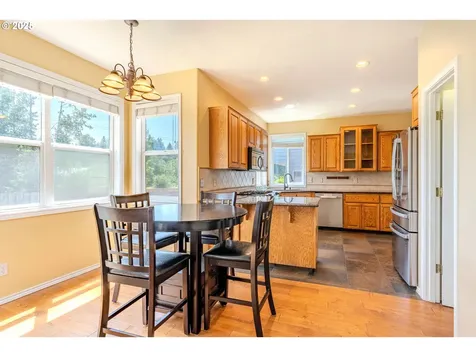308 SW 38th Loop Gresham OR 97080