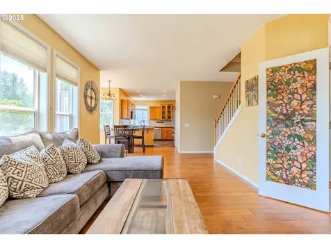 308 SW 38th Loop Gresham OR 97080