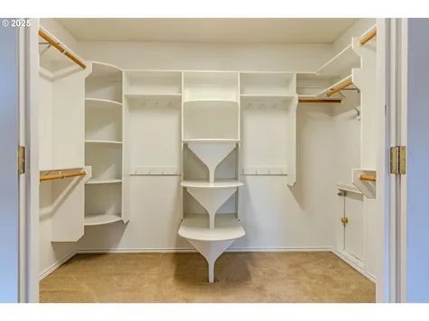 308 SW 38th Loop Gresham OR 97080