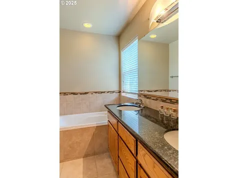308 SW 38th Loop Gresham OR 97080