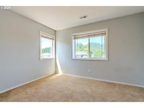 308 SW 38th Loop Gresham OR 97080