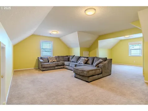 308 SW 38th Loop Gresham OR 97080