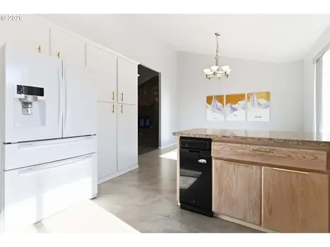 128 Flagstone Drive Silver Lake WA 98645
