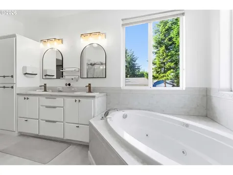 128 Flagstone Drive Silver Lake WA 98645