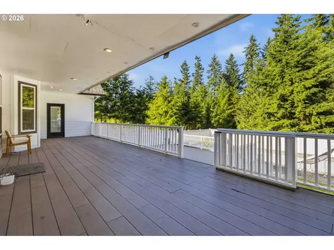 128 Flagstone Drive Silver Lake WA 98645