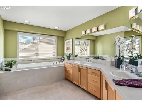 16035 NW Elizabeth Court Beaverton OR 97006