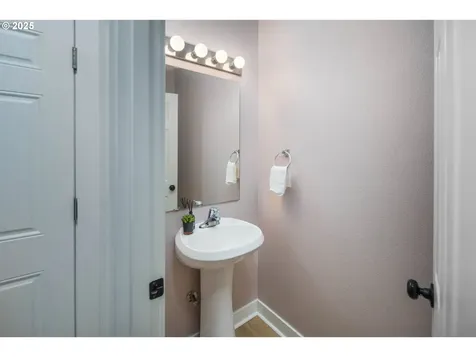 4585 Y Street Washougal WA 98671