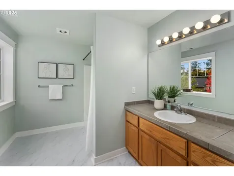 4585 Y Street Washougal WA 98671